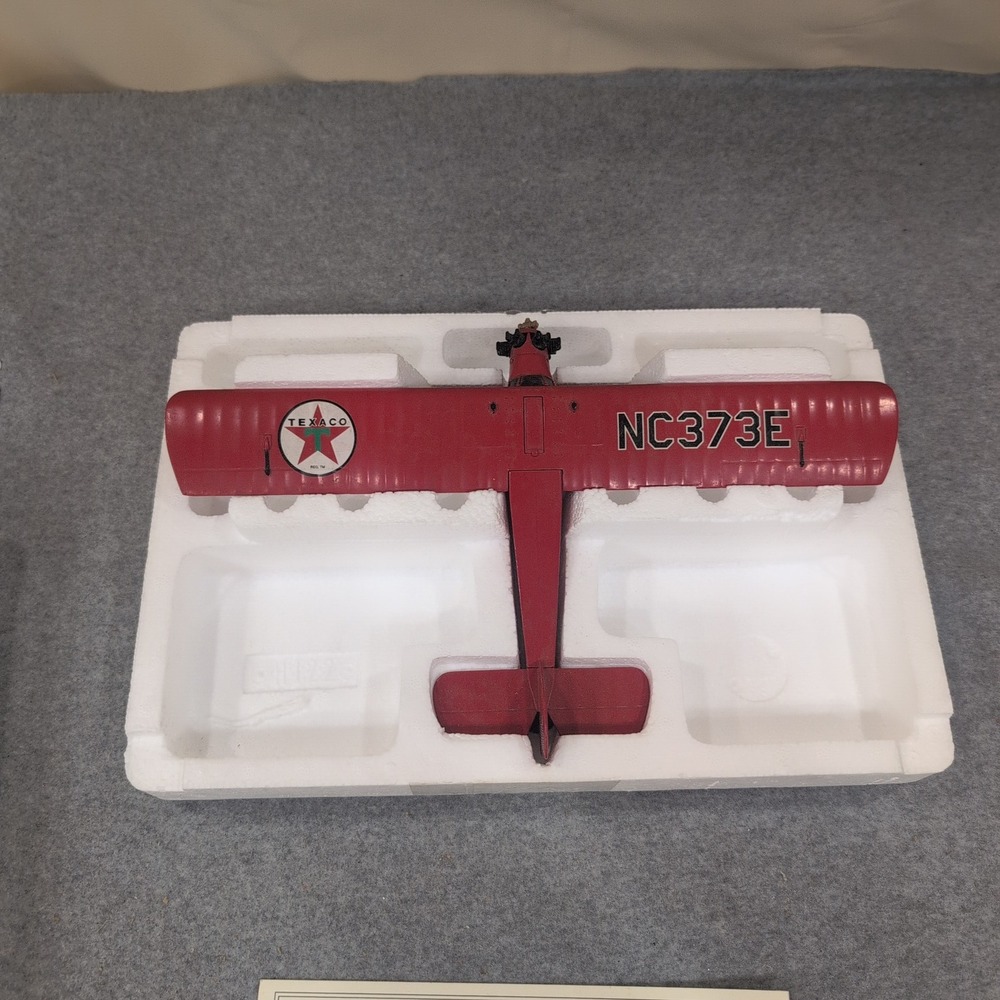 Wings of Texaco 1929 Curtiss Robin Airplane Diecast Bank Ertl H122 Red 6th Serie - Picture 6 of 7